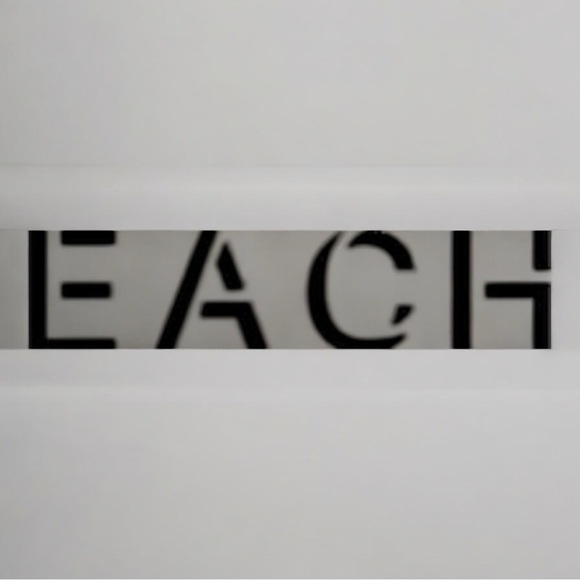 EACH Jewels ‘AMOUR’ Necklace - Brand New (Gold Heart) - Picture 5 of 9